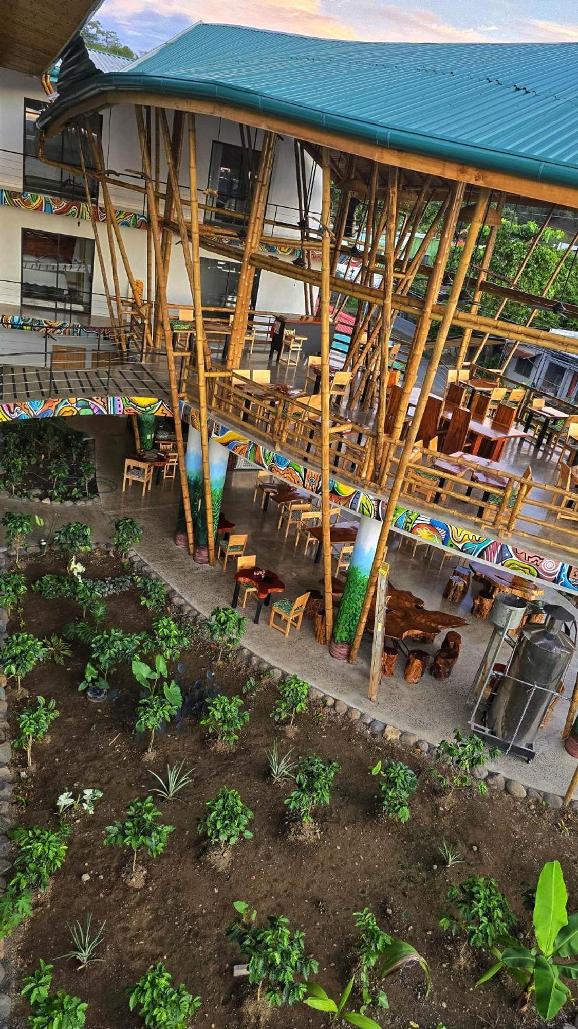 Bonding Coffee Roaster Cafe & Hotel Кепос Екстериор снимка