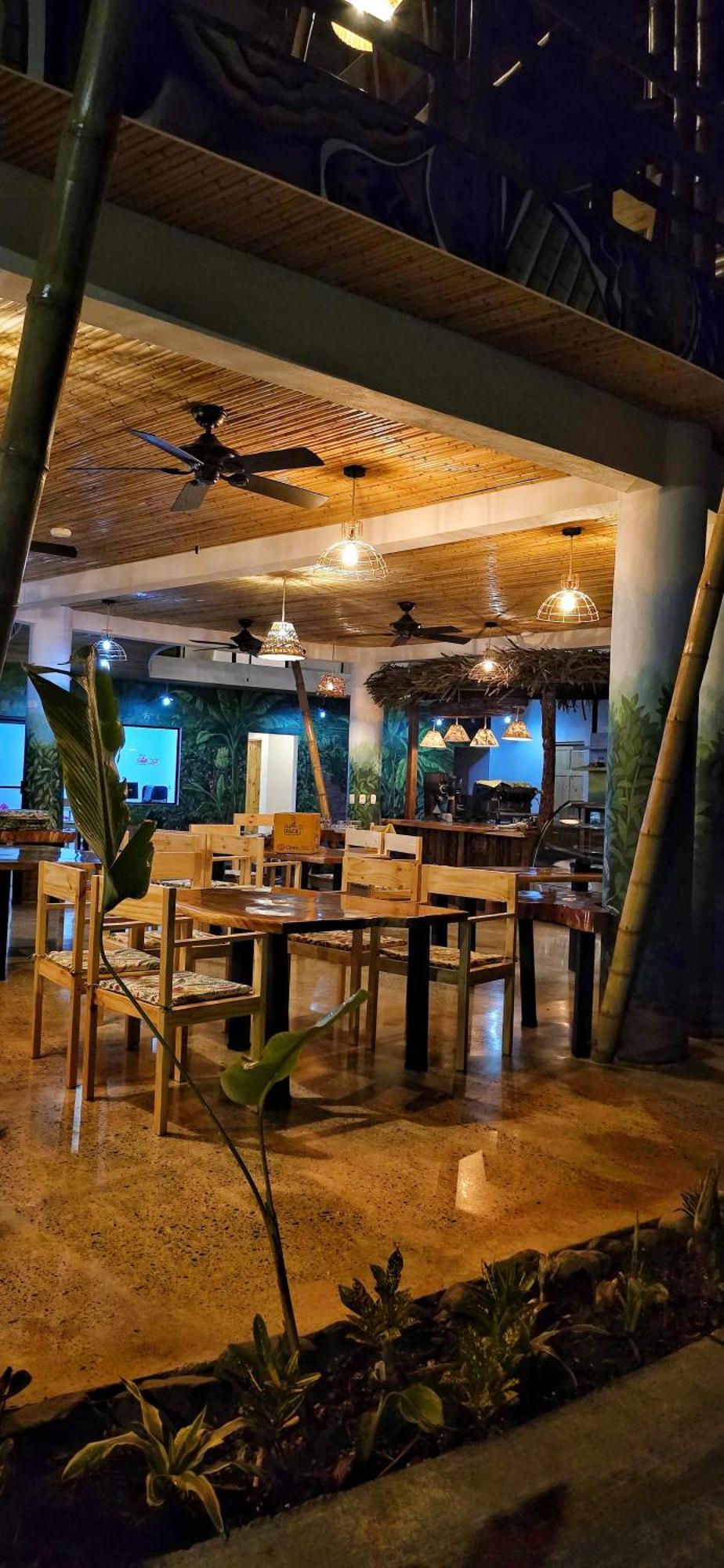 Bonding Coffee Roaster Cafe & Hotel Кепос Екстериор снимка